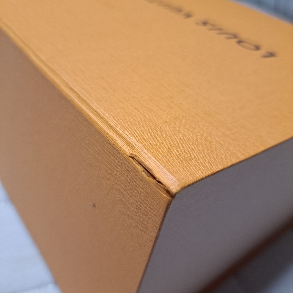 Louis Vuitton Boxes. Set Of 2 - Picture 3 of 8